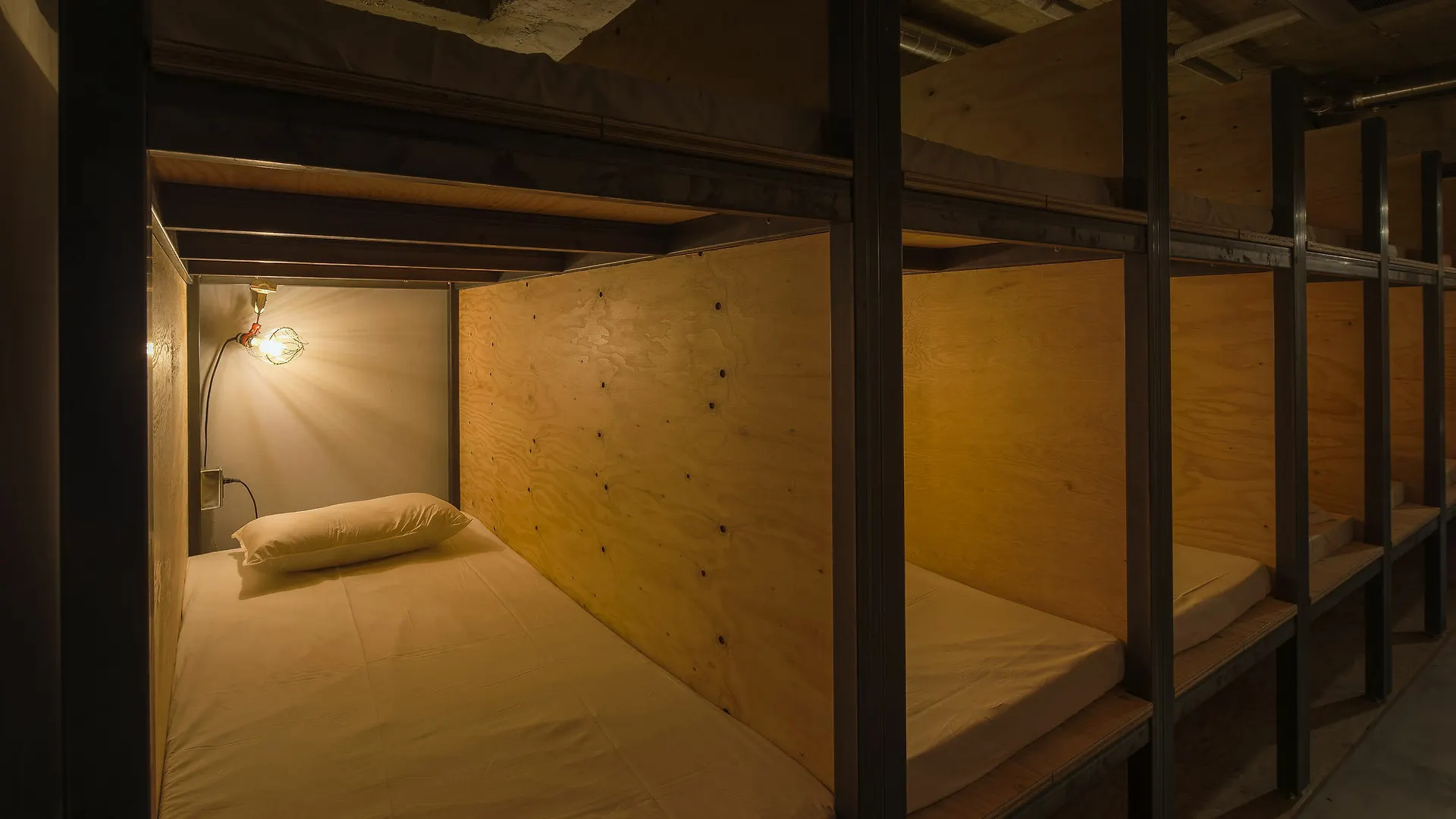 Albergue Book And Bed Tokyo Ikebukuro Hostal